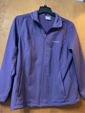 Columbia Women's Purple Full-Zip Softshell Jacket